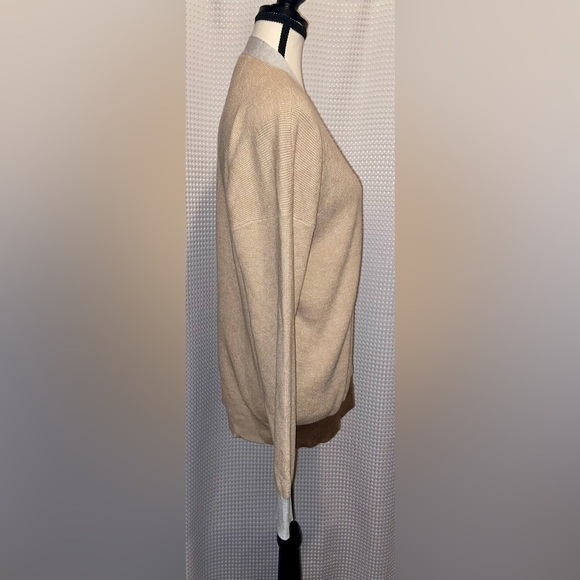 Women’s CYRUS‎ colorblock gray beige brown waffled buttoned Cardigan size Medium - Picture 10 of 12